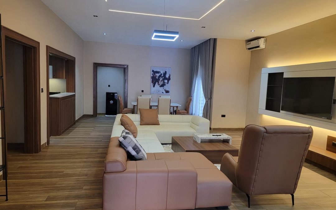 Fully serviced apartment, Lone compound. 3 bedroom bungalow with a security house. In the heart of Rayfield, Jos south.
